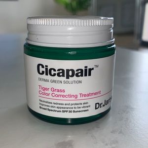 Dr. Jart+ Cicapair Tiger Grass Color Correcting Treatment
